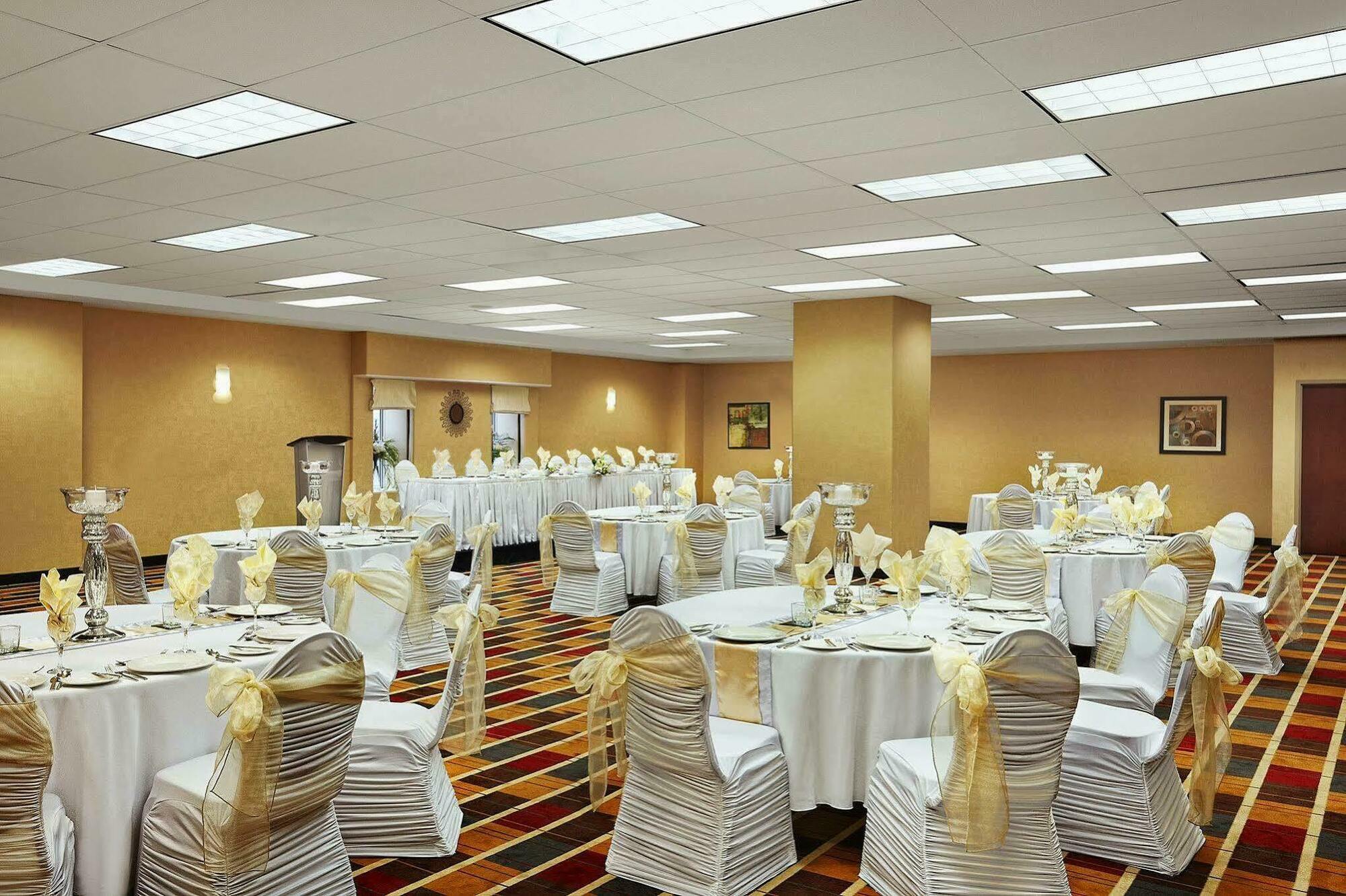 Four Points By Sheraton Halifax Extérieur photo